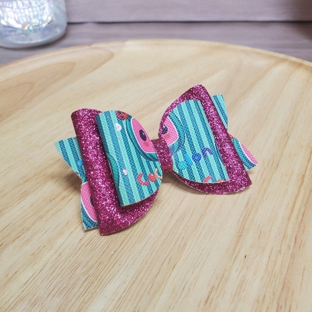 Cocomelon Kids Small Glitter Bow Straw Topper Tumbler Accessory